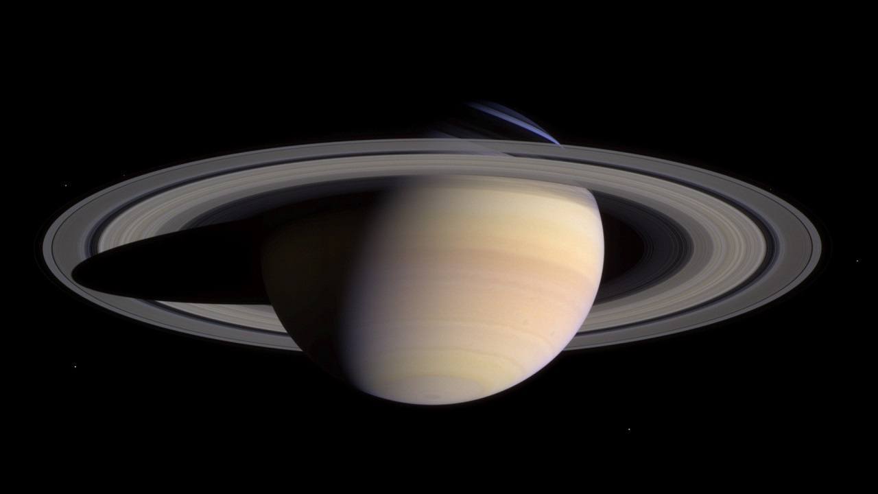 O LADO LUMINOSO DE SATURNO