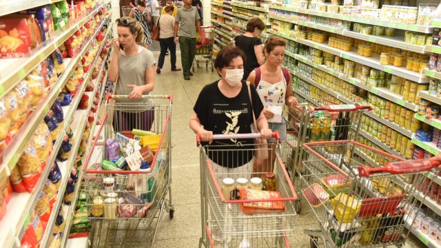 Segurança e higiene na compra de alimentos durante o surto de COVID-19